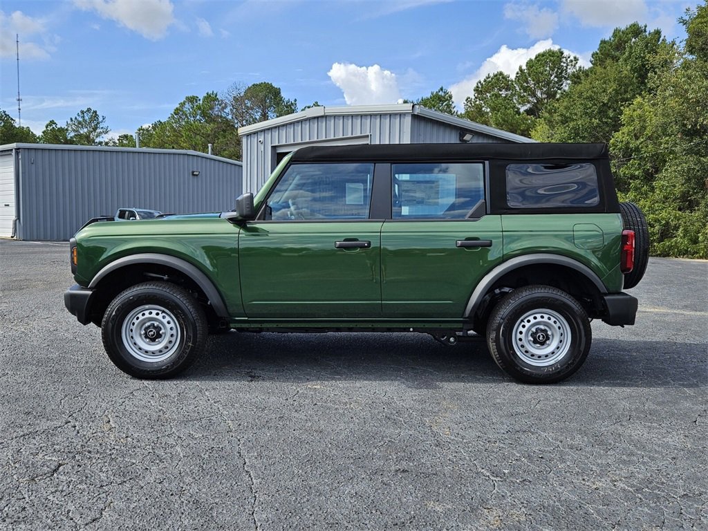New 2025 Ford Bronco 4-Door image 4