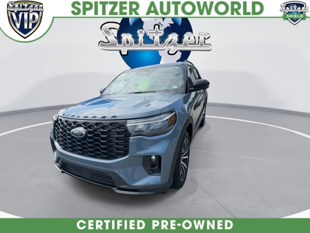 Used 2025 Ford Explorer ST-Line AWD/4WD image 4