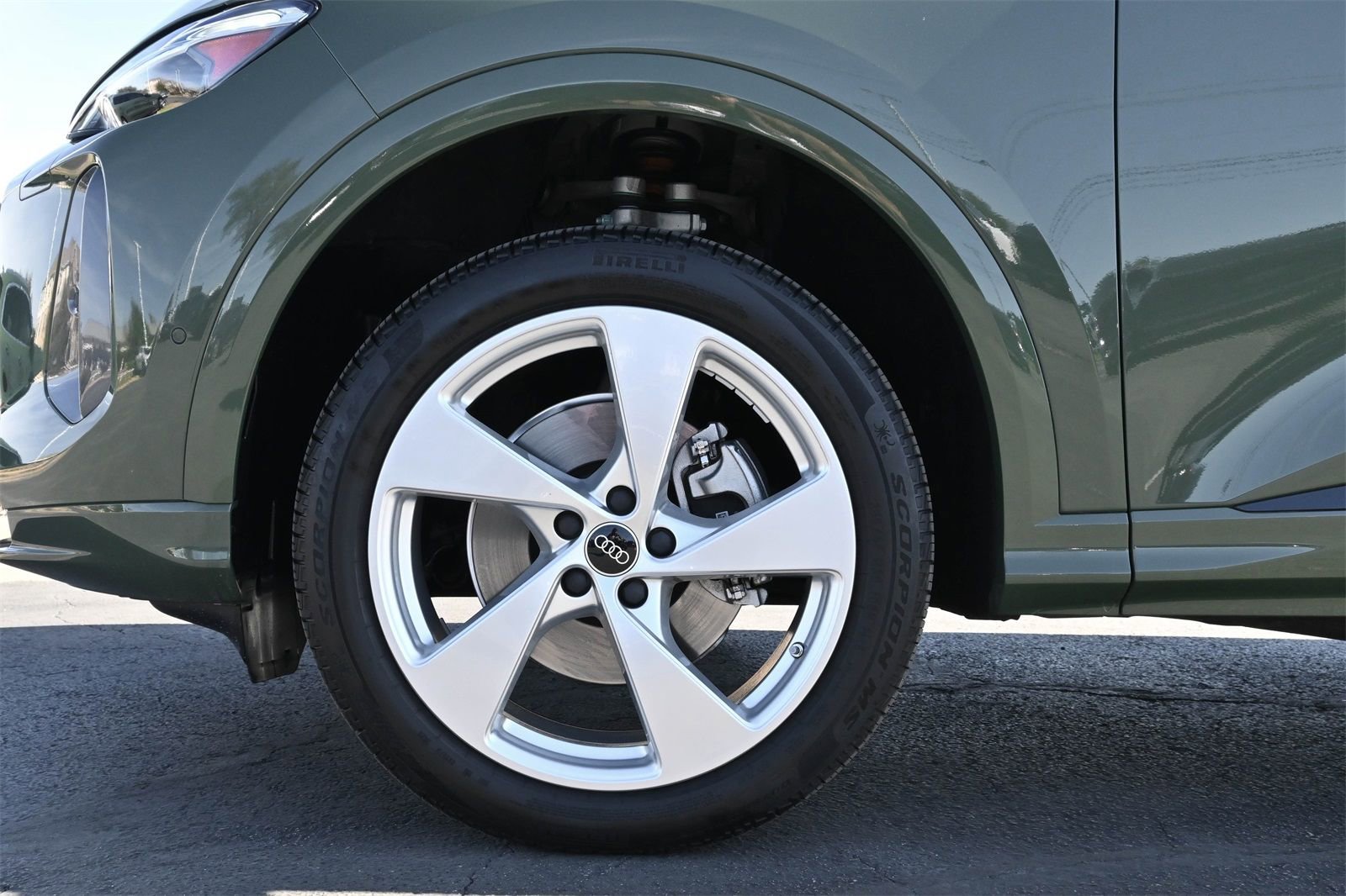 Used 2025 Audi Q5 Premium Plus w/ Premium Plus image 26