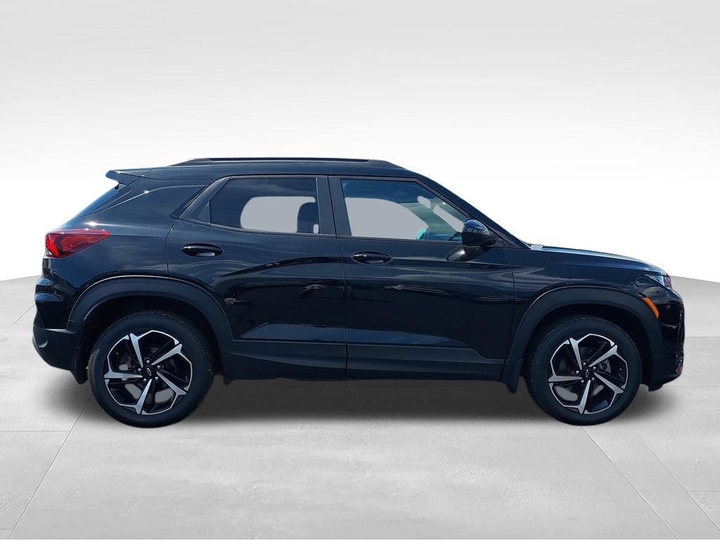 Used 2022 Chevrolet TrailBlazer RS AWD/4WD image 9
