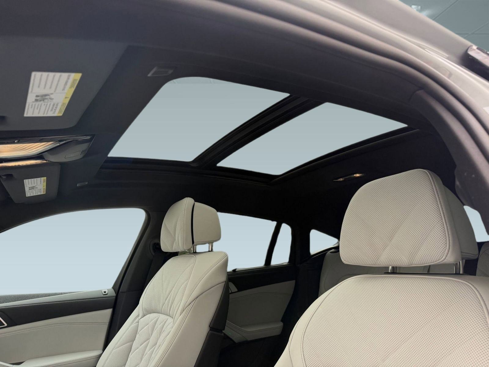 New 2026 BMW X6 M60i image 23