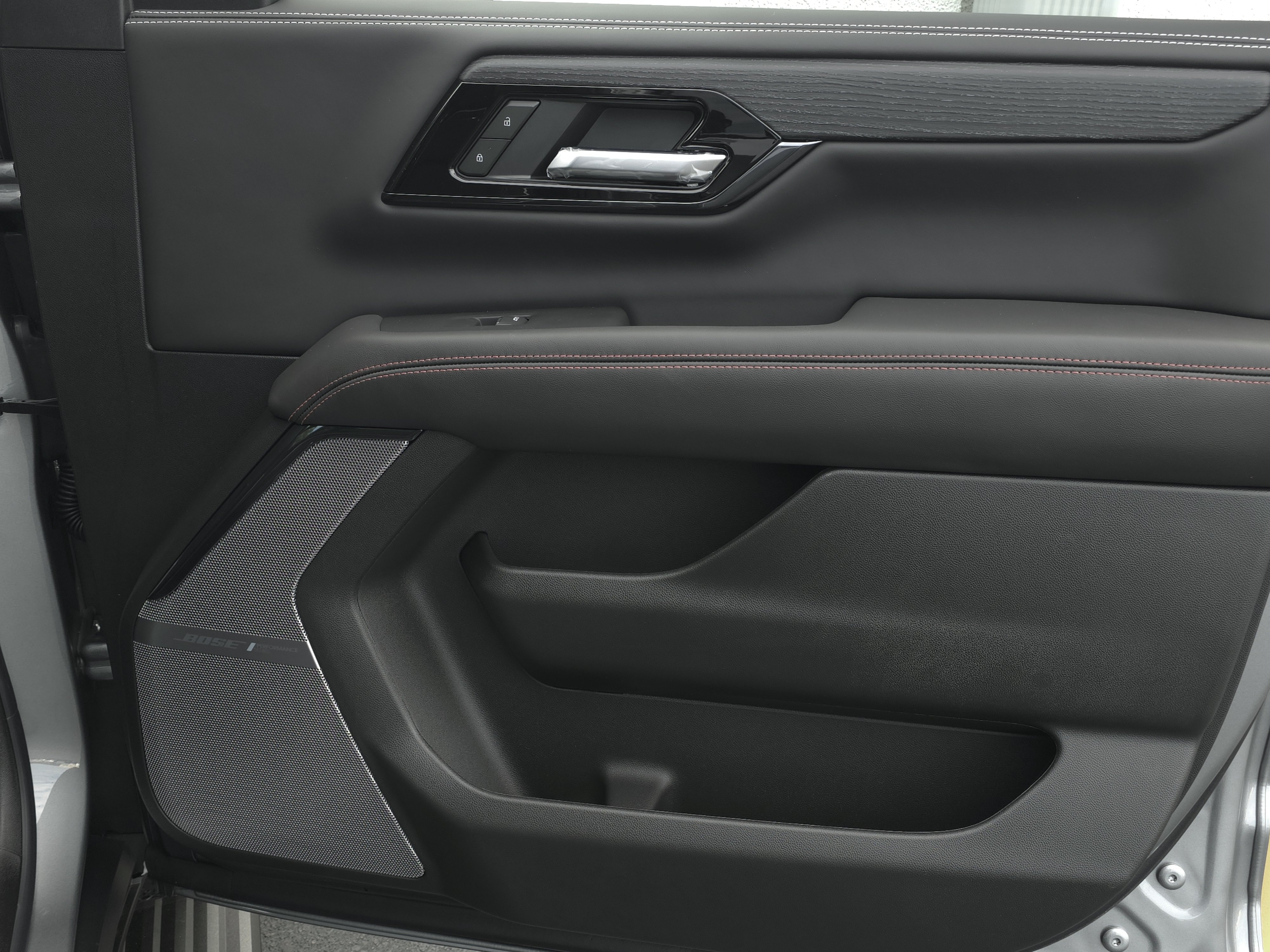 New 2026 GMC Yukon XL AT4 Ultimate w/ LPO, Floor Liner Package AWD/4WD image 59
