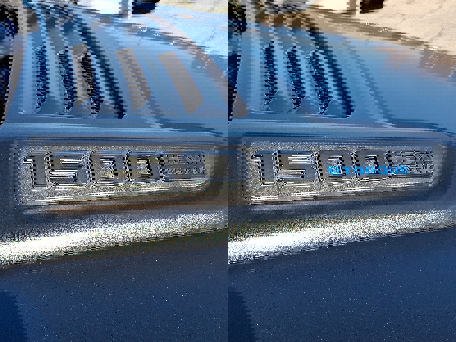 Used 2023 RAM 1500 Laramie image 31