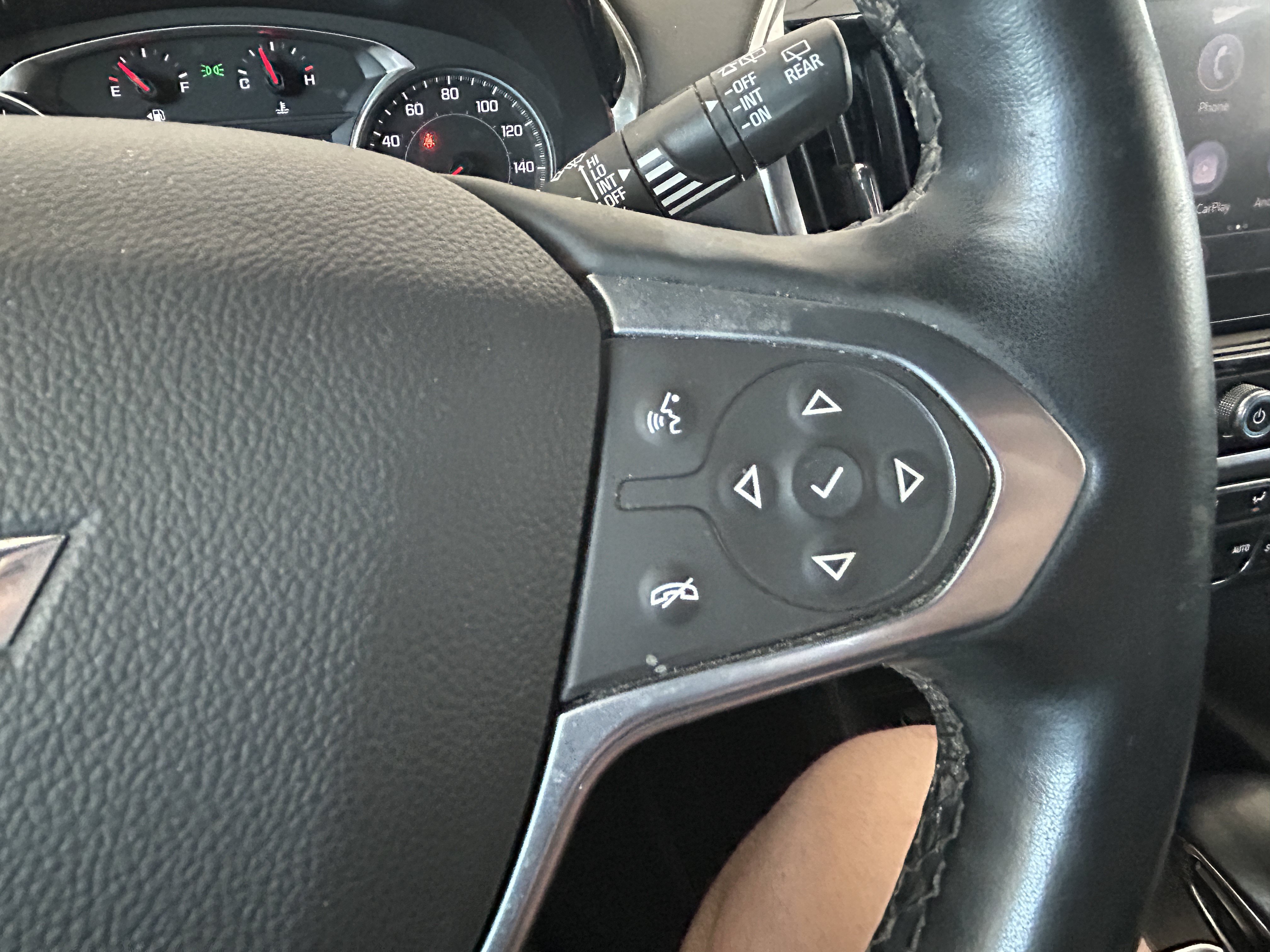 Used 2023 Chevrolet Traverse LT w/ LPO, Floor Liner Package AWD/4WD image 12