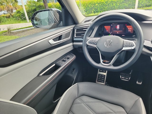 Used 2024 Volkswagen Atlas Peak Edition SE AWD/4WD image 16