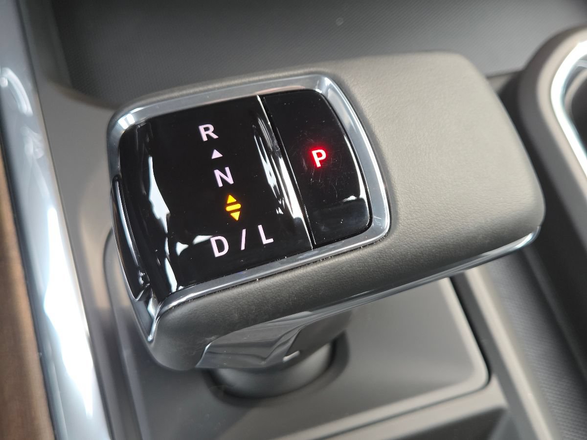 New 2026 Chevrolet Silverado 1500 High Country AWD/4WD image 36
