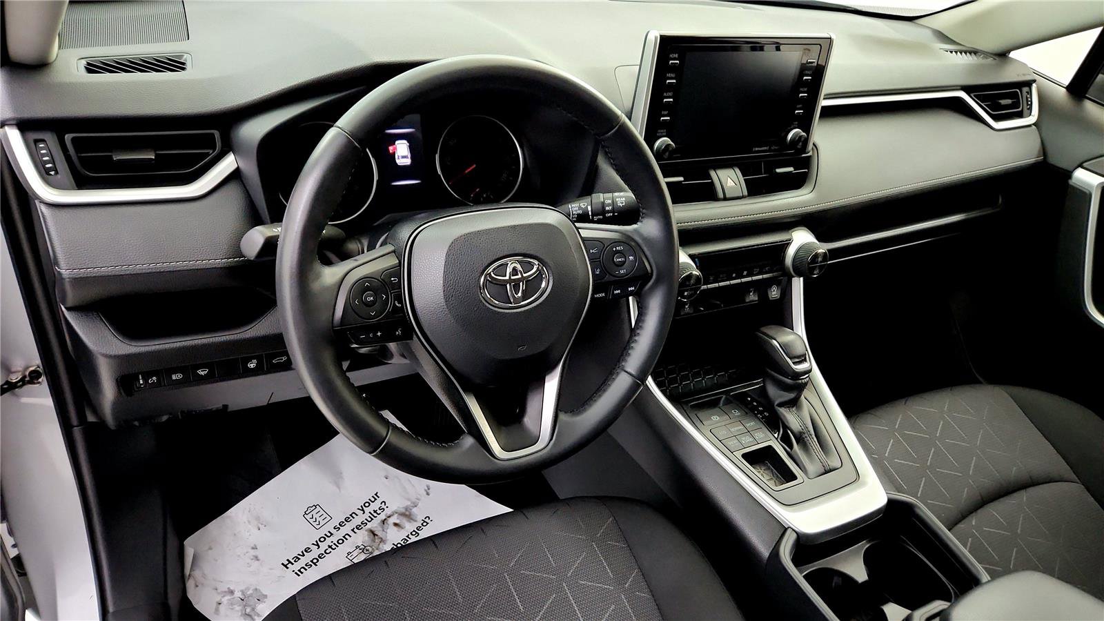 Used 2020 Toyota RAV4 XLE w/ Convenience Package image 23