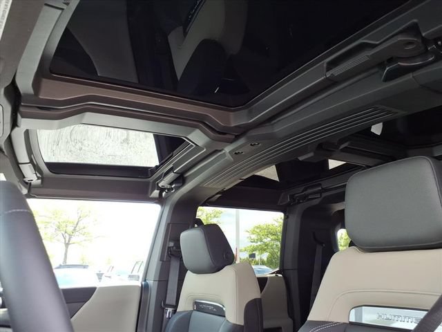 New 2026 GMC Hummer EV SUV AWD/4WD image 15