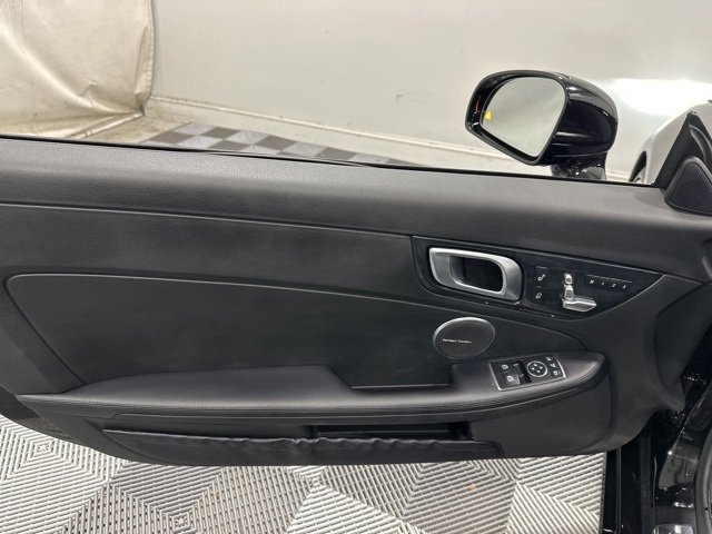 Used 2020 Mercedes-Benz SLC 300 image 17