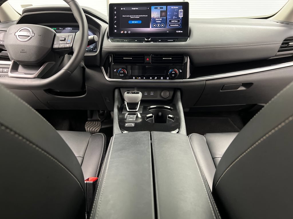 Used 2026 Nissan Rogue SL FWD image 42