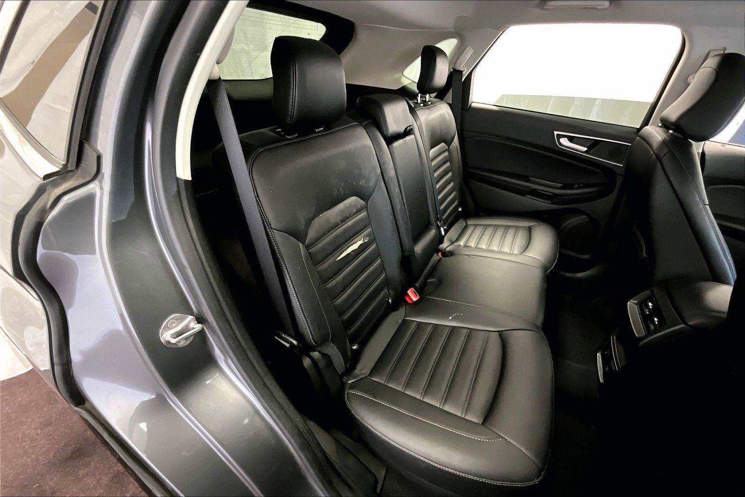 Used 2024 Ford Edge SEL w/ Convenience Package image 26