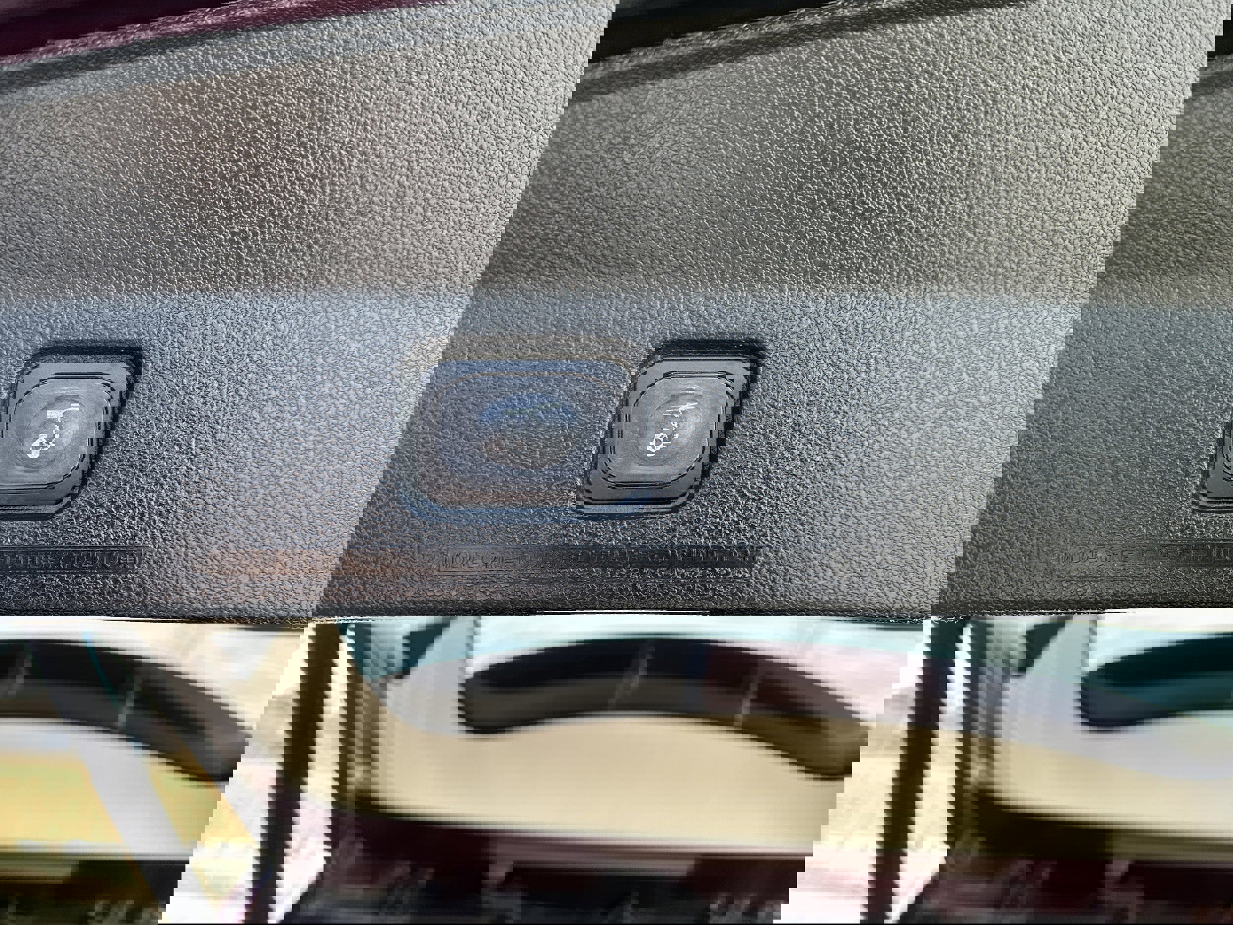 Used 2018 Ford Explorer Platinum image 25