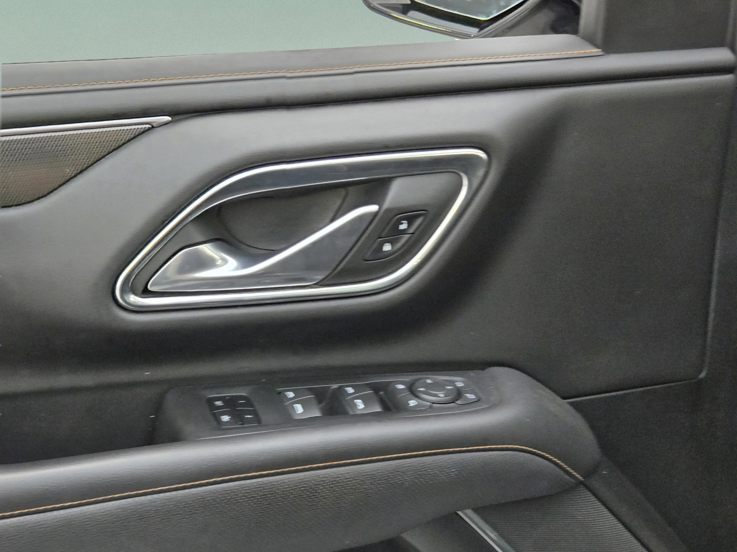 Used 2021 GMC Yukon XL AT4 w/ Rear Media and Nav Package AWD/4WD image 31