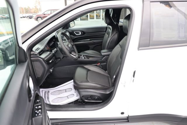 Used 2023 Jeep Compass Altitude w/ Sun and Sound Group image 15