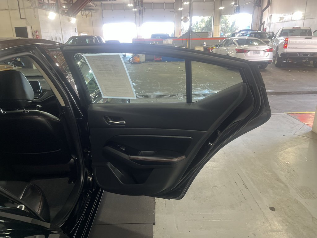 Used 2024 Nissan Altima 2.5 SR FWD image 24
