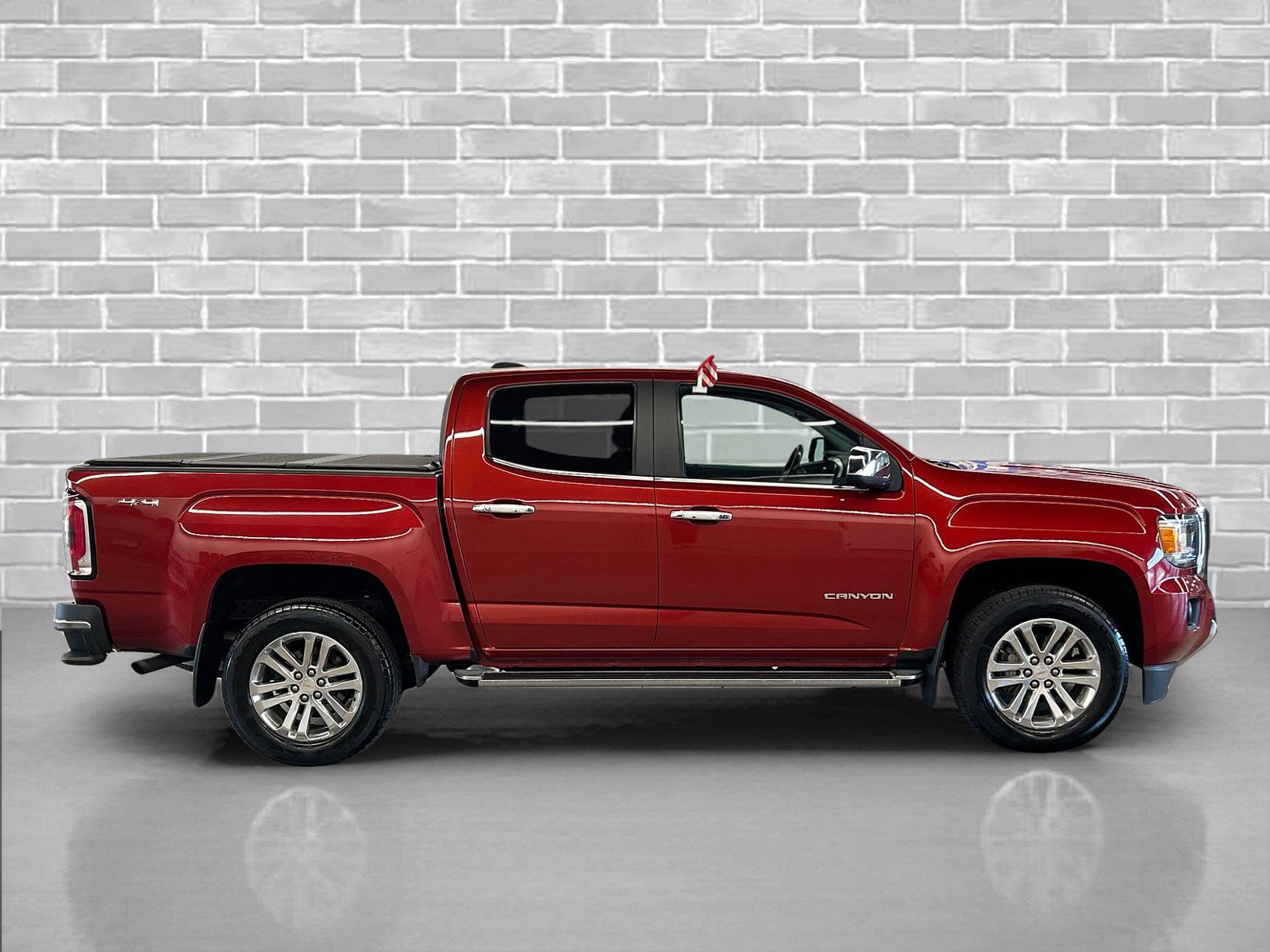 Used 2016 GMC Canyon SLT image 6
