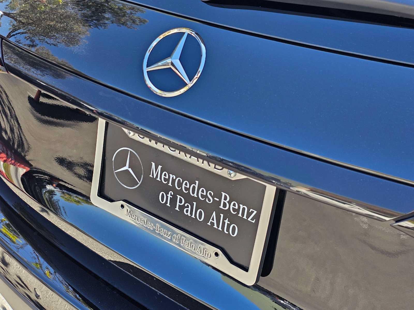 Used 2025 Mercedes-Benz GLC 350e 4MATIC image 13