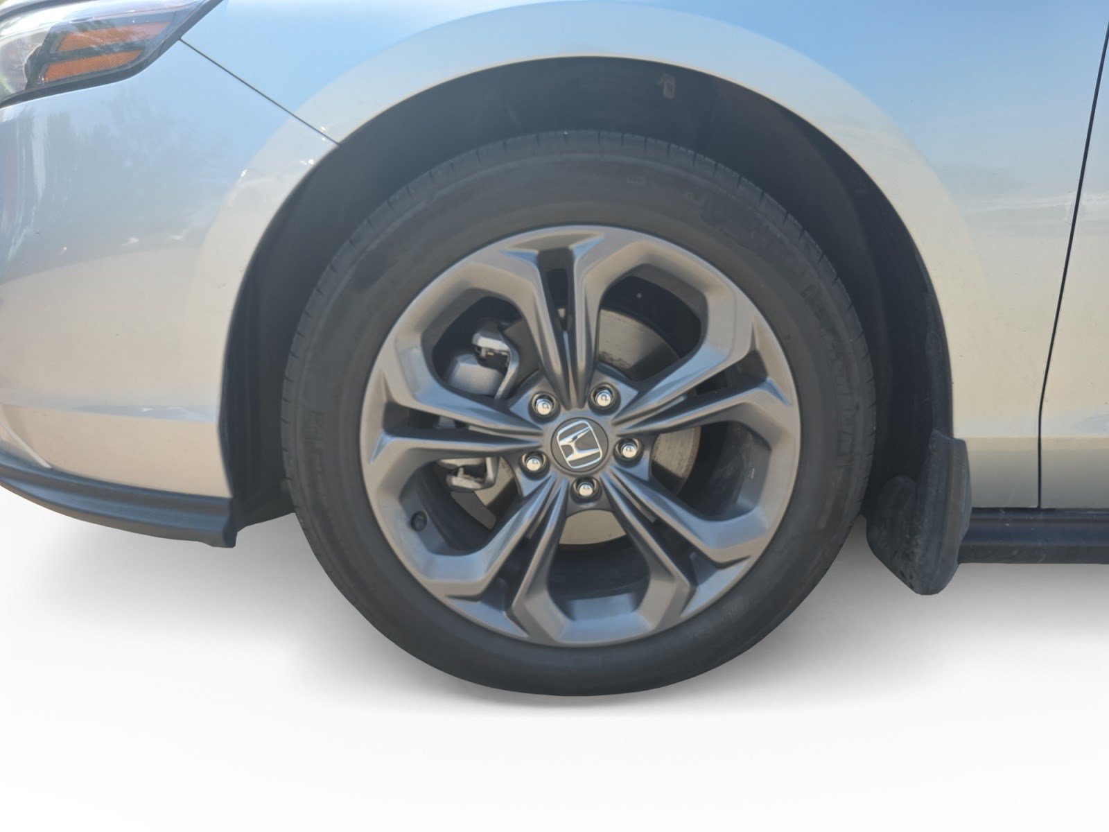 Used 2024 Honda Accord EX image 17
