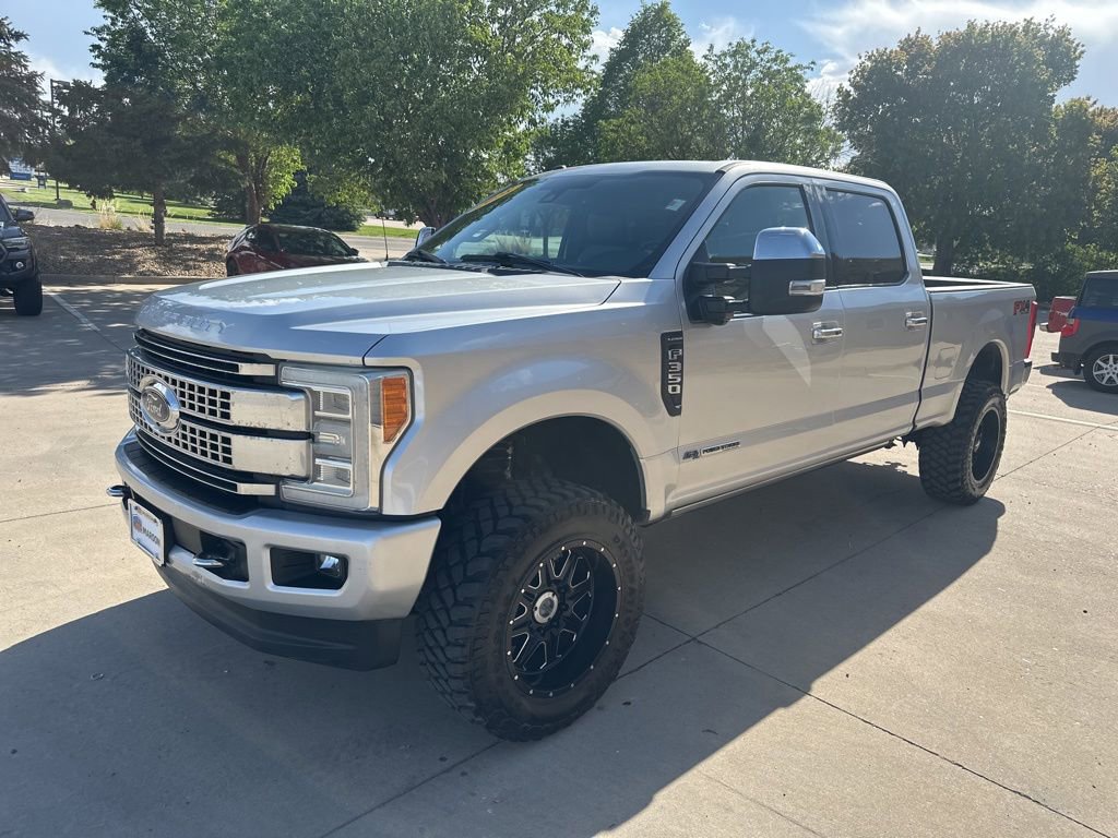 Used 2018 Ford F350 Platinum w/ Platinum Ultimate Package AWD/4WD image 31