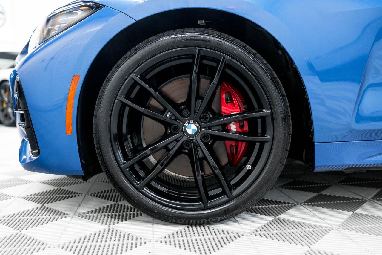 Used 2023 BMW 430i xDrive Coupe w/ M Sport Package AWD/4WD image 32