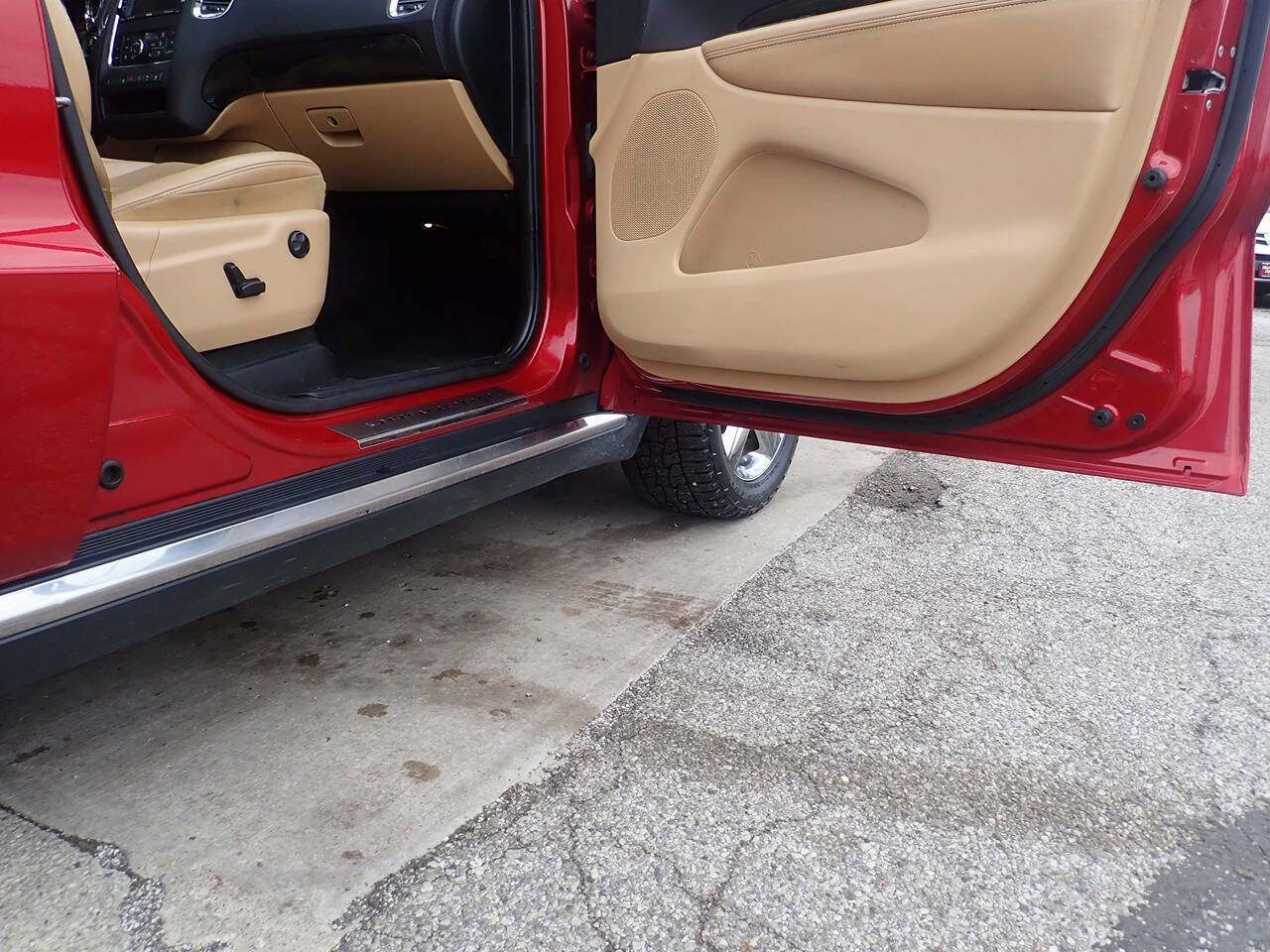 Used 2011 Dodge Durango Citadel image 32