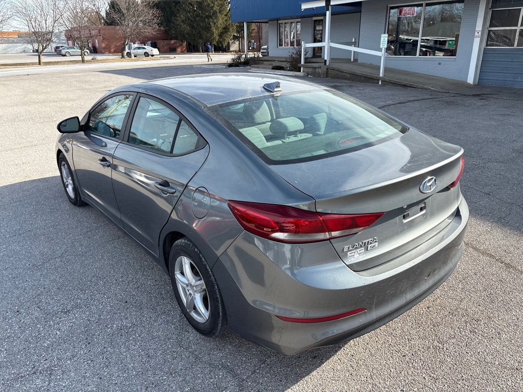 Used 2017 Hyundai Elantra SE FWD image 6