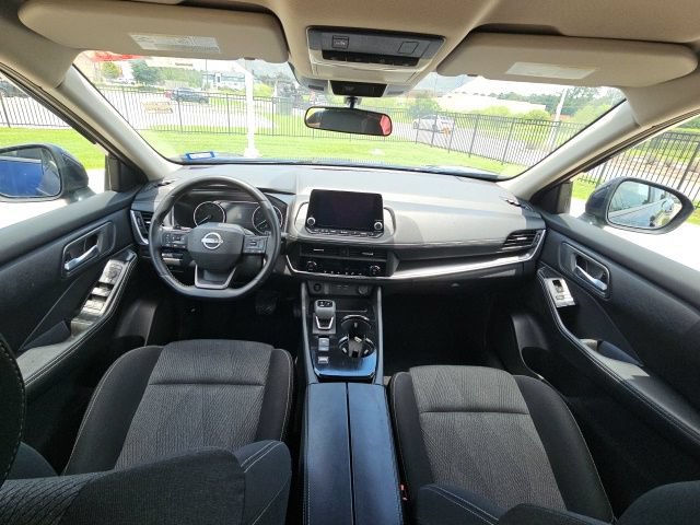 Used 2025 Nissan Rogue SV FWD image 26