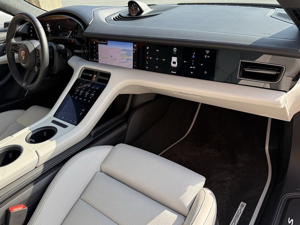 Certified 2024 Porsche Taycan Turbo S image 25