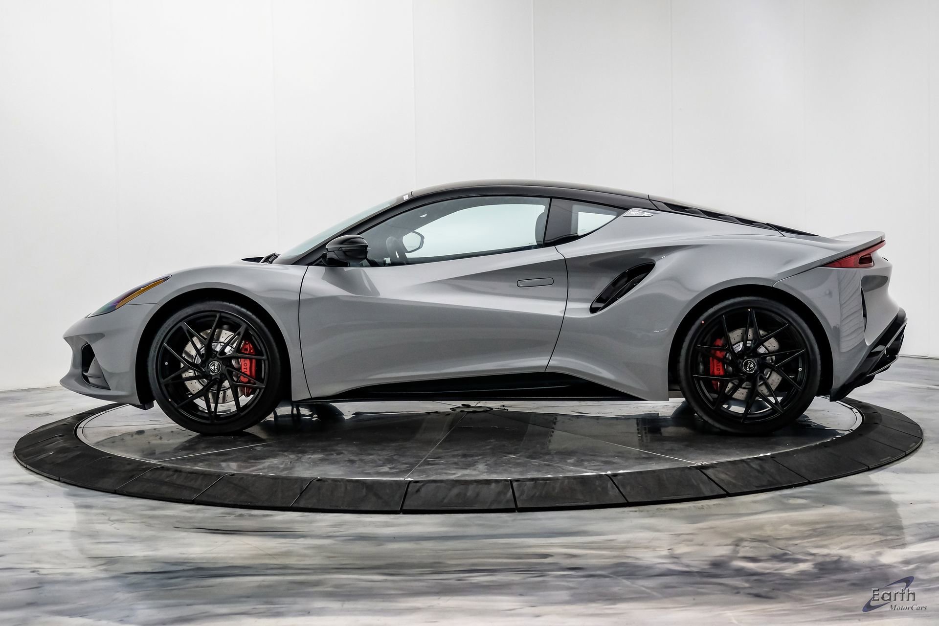 New 2026 Lotus Emira V6 SE RWD image 8