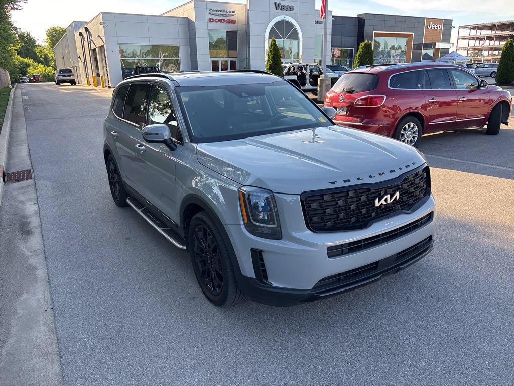 Used 2022 Kia Telluride EX w/ EX Premium Package AWD/4WD image 7