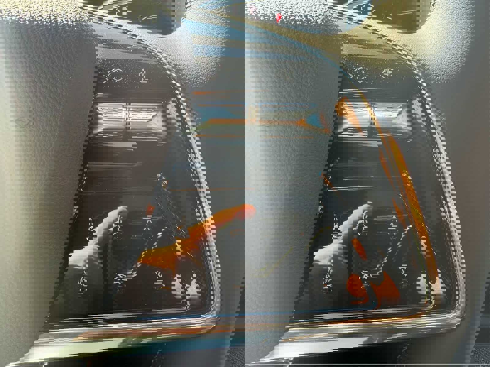 Used 2026 Cadillac Optiq Luxury 1 AWD/4WD image 34