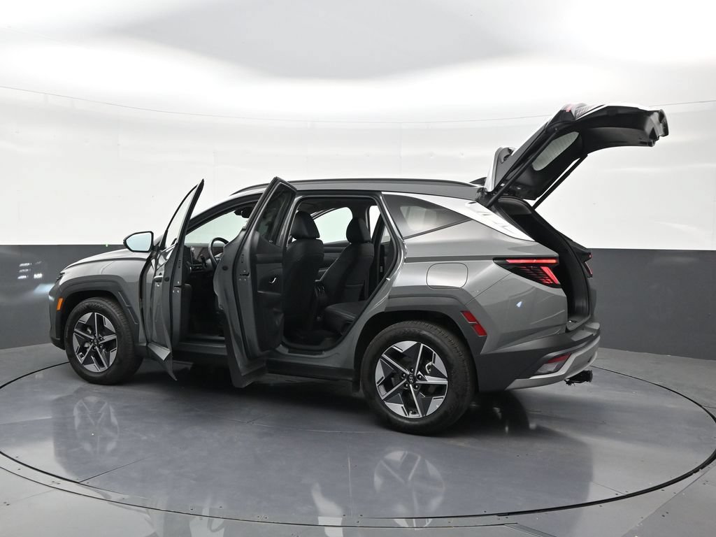 Used 2025 Hyundai Tucson SEL FWD image 32