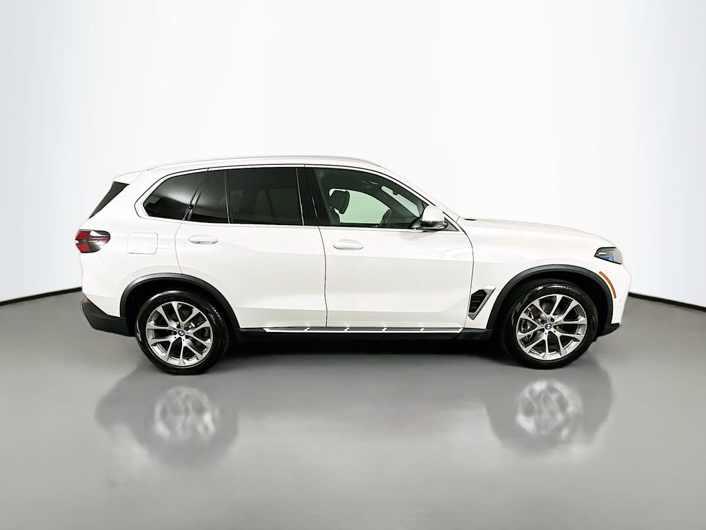 Used 2024 BMW X5 xDrive40i image 4