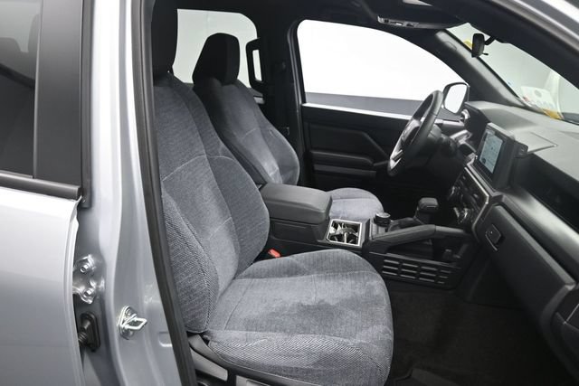 Used 2025 Toyota 4Runner SR5 AWD/4WD image 26