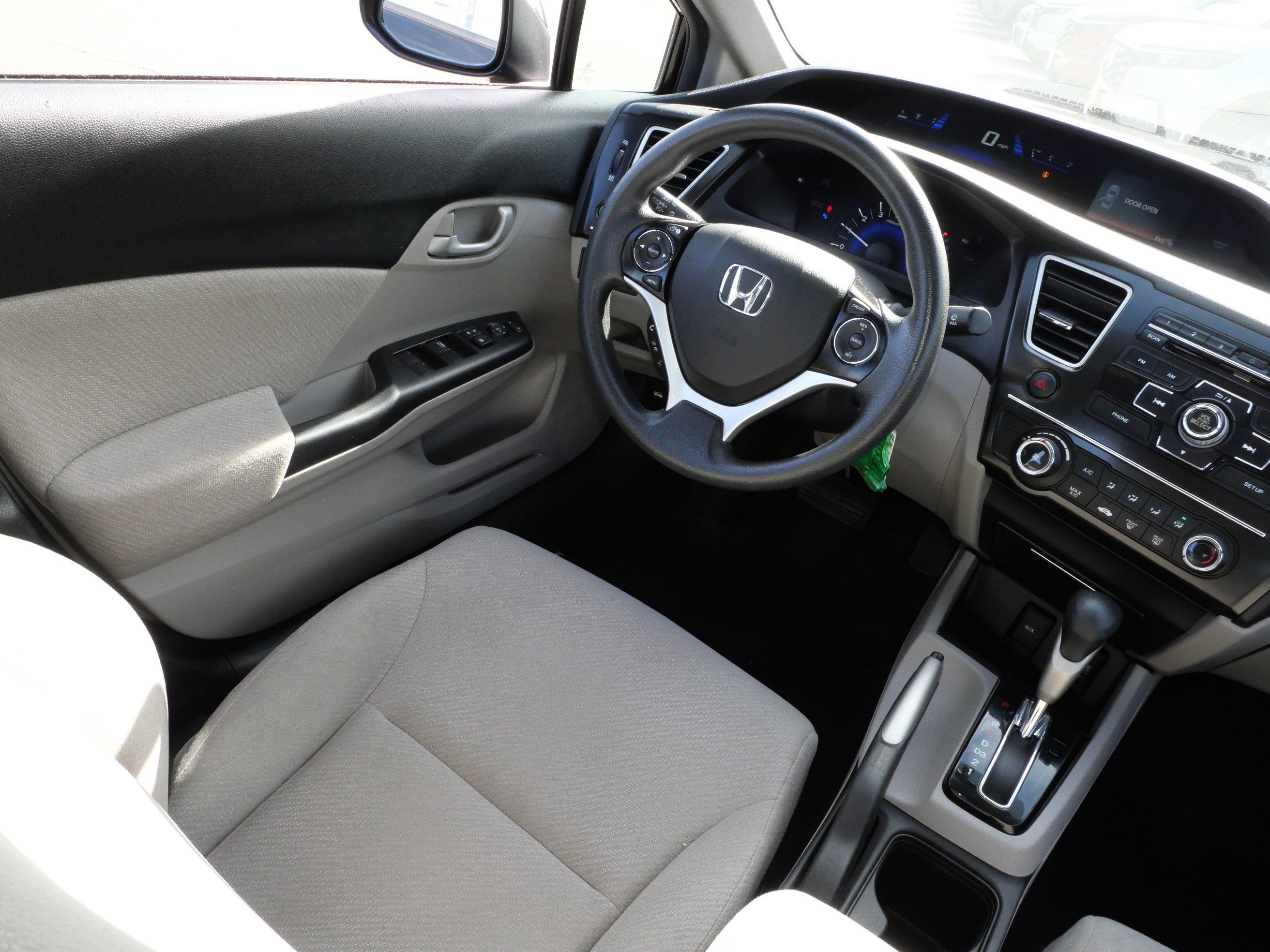 Used 2013 Honda Civic LX image 3