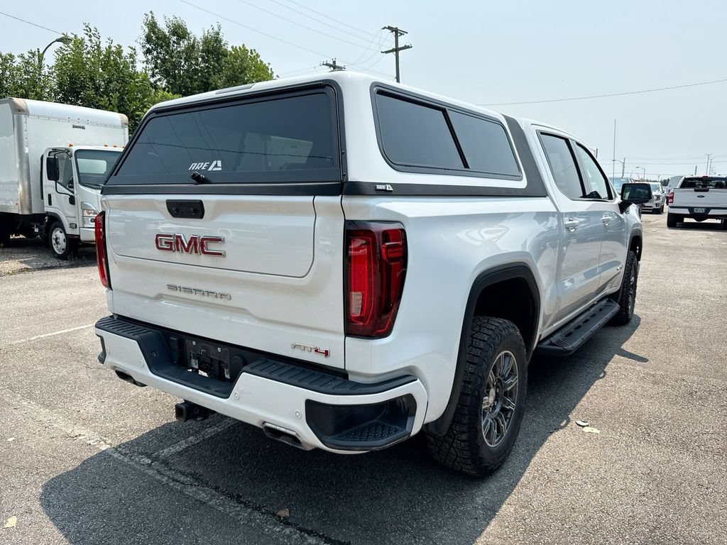 Used 2024 GMC Sierra 1500 AT4 w/ Technology Package AWD/4WD image 4
