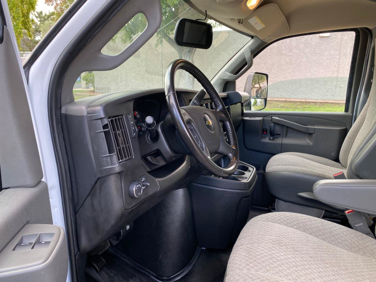 Used 2022 Chevrolet Express 3500 w/ Power Convenience Package RWD image 25