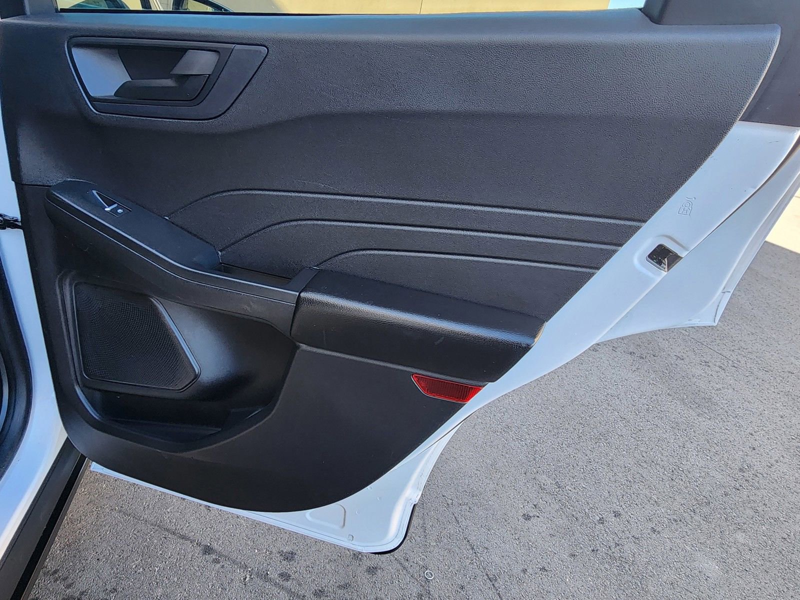 Used 2022 Ford Escape SE image 49