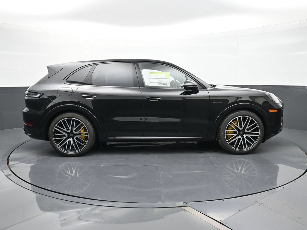 New 2026 Porsche Cayenne Turbo AWD/4WD image 27