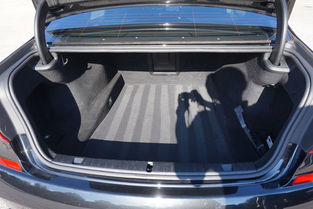 Used 2017 BMW 750i RWD image 22