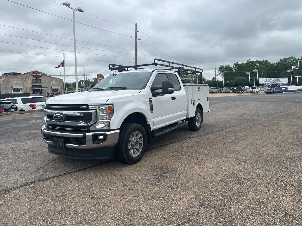 Certified 2022 Ford F250 XLT w/ XLT Value Package AWD/4WD image 3
