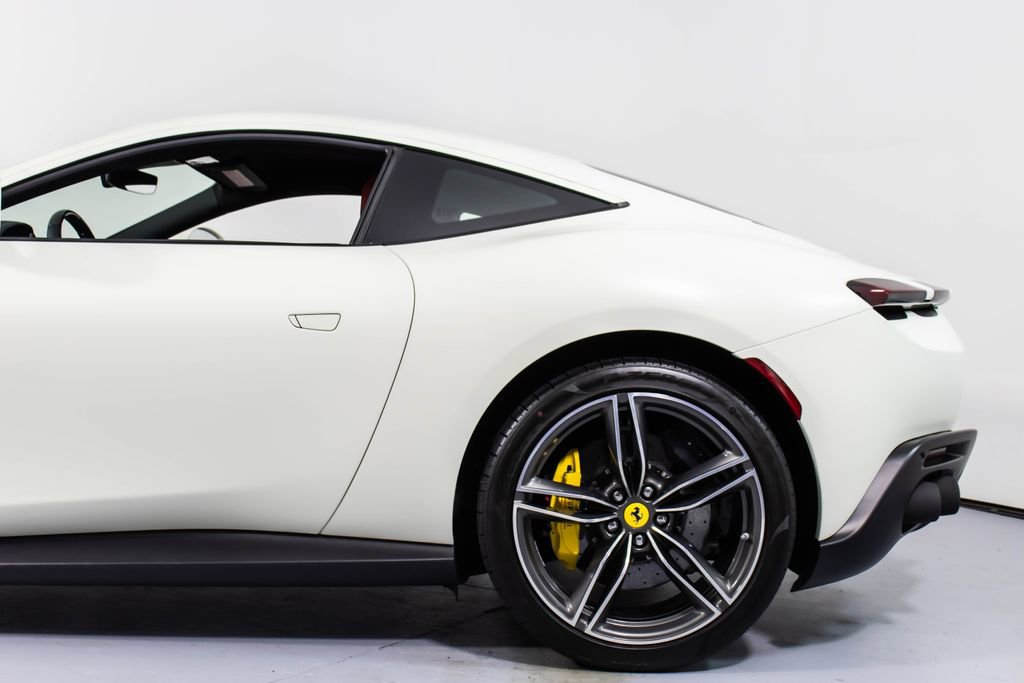 Certified 2022 Ferrari Roma image 26