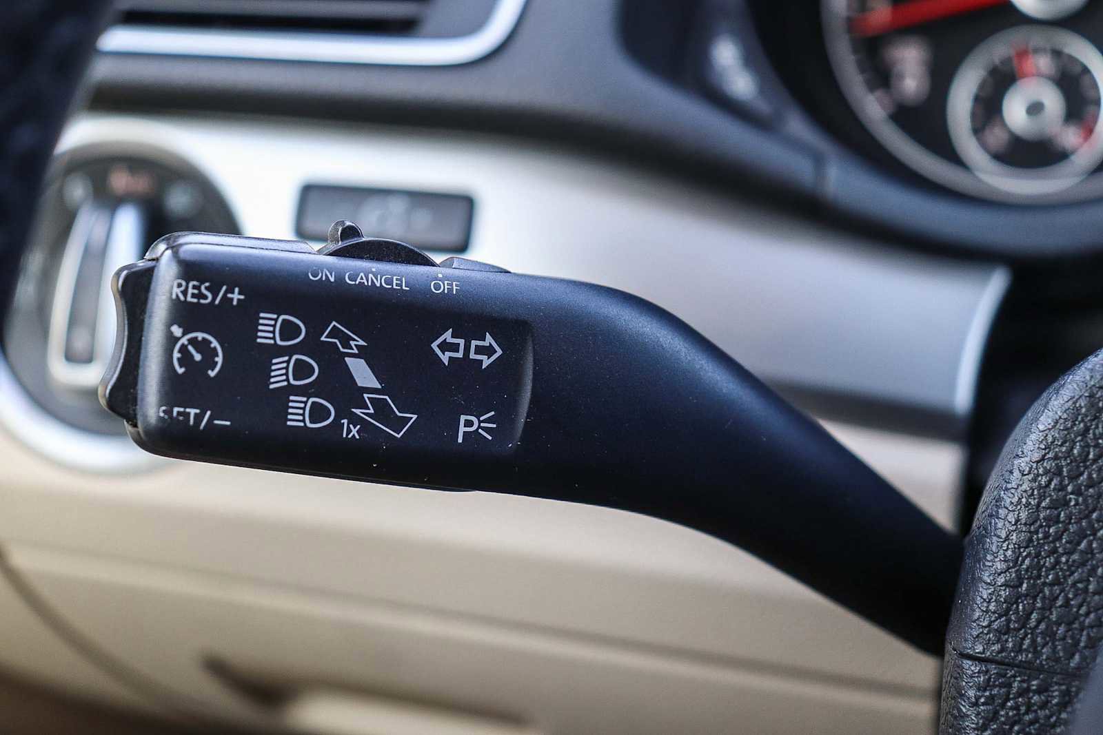 Used 2015 Volkswagen Passat 1.8T Limited Edition image 29