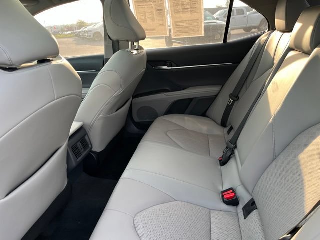 Used 2022 Toyota Camry XSE FWD image 13
