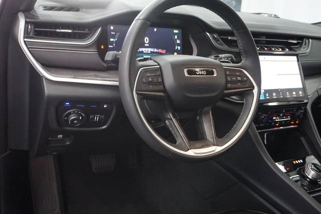 Used 2024 Jeep Grand Cherokee Limited 4xe AWD/4WD image 6