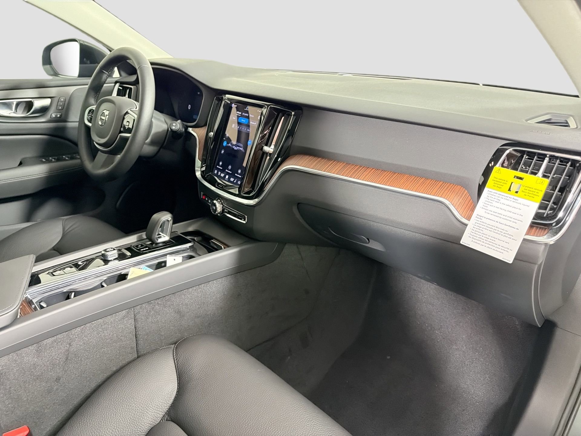 New 2026 Volvo V60 B5 Cross Country Plus w/ Protection Package Premier image 27