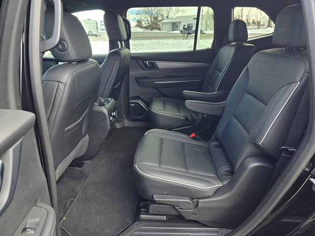 Used 2025 Buick Enclave Sport Touring image 16