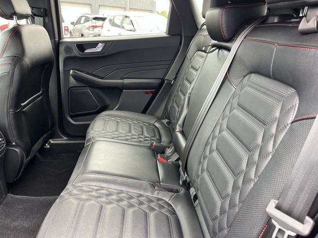 Used 2023 Ford Escape ST-Line Elite w/ Premium Technology Package AWD/4WD image 18
