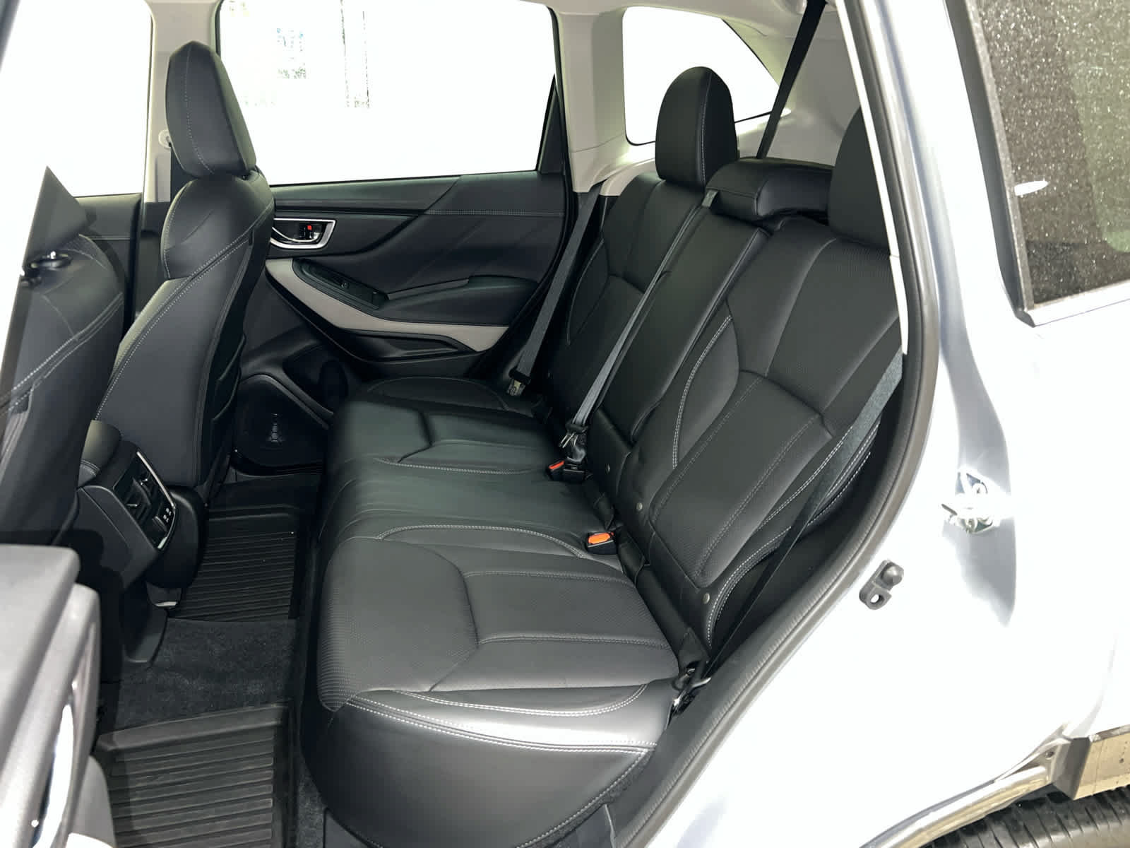Used 2023 Subaru Forester Limited w/ Popular Package #2 AWD/4WD image 14