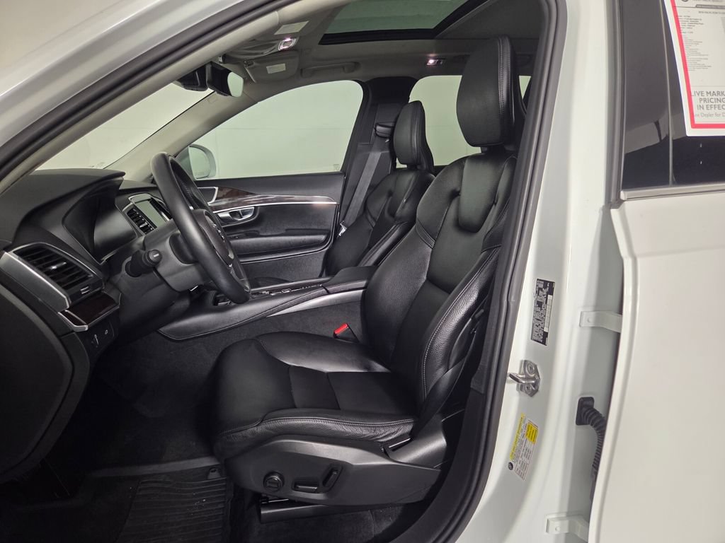 Used 2019 Volvo XC90 T6 Momentum w/ Protection Package Premier AWD/4WD image 10